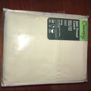 NEW King size sheets. Canopy. 600 thread count.